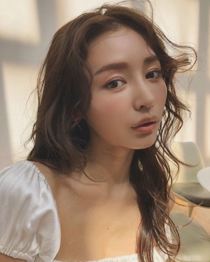 加治瞳（加治ひとみ）资料简介，歌手图片！插图1