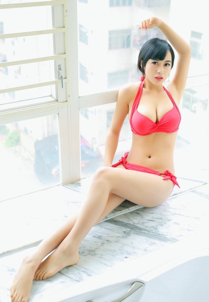 黄可Christine资料简介，内地模特图片！插图1