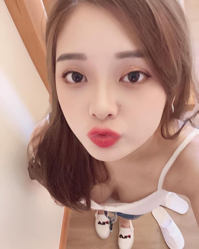 Isababy Ky资料简介，马来西亚网红图片！插图1