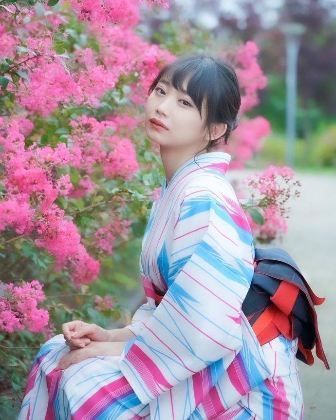 相沢菜々子资料简介，赛车女王图片！插图3