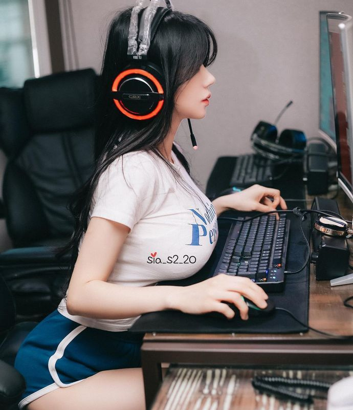 시아（Sia）资料图片简介插图5