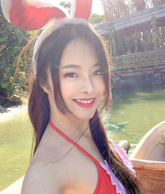 小纭儿Heidi资料图片简介插图3