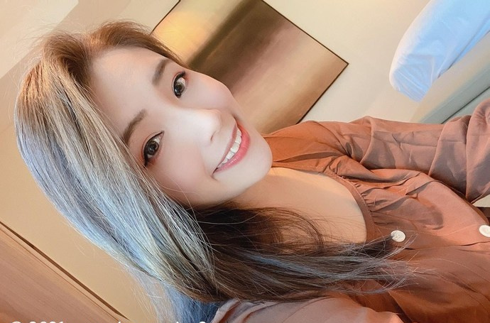 Abbe资料图片简介插图