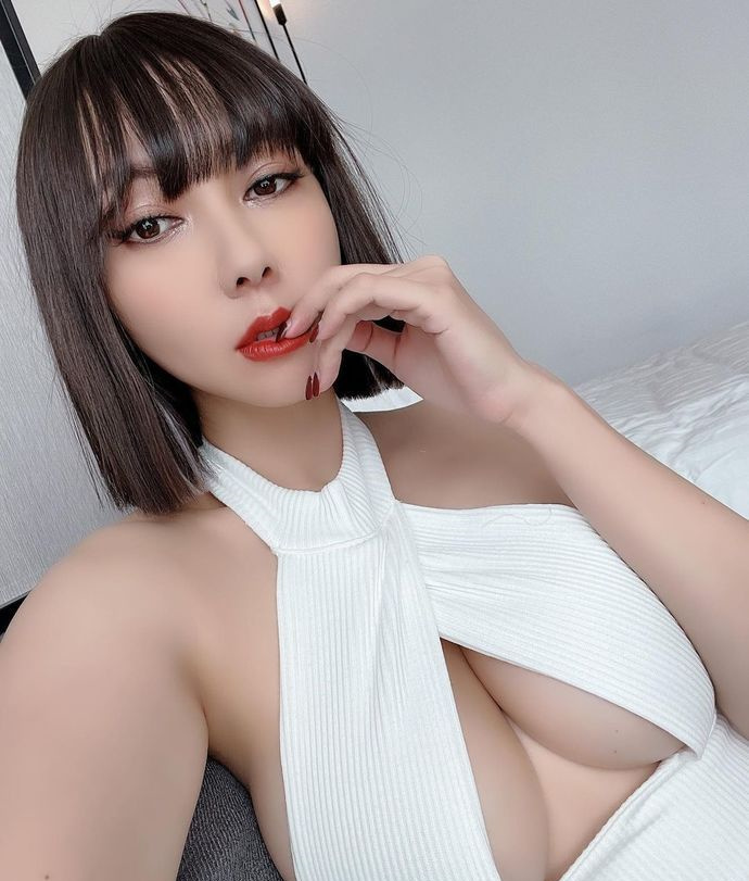 果儿Victoria（松果儿CC、闫雪松）资料图片简介插图8