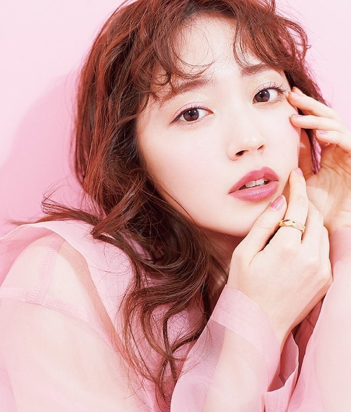 铃木爱理（鈴木愛理、Airi Suzuki）资料图片简介插图2