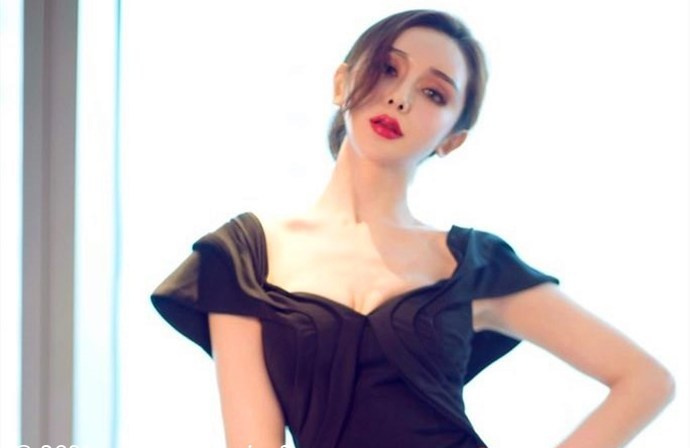 阿依努尔瓦娅资料图片简介插图 阿依努尔瓦娅资料图片简介插图