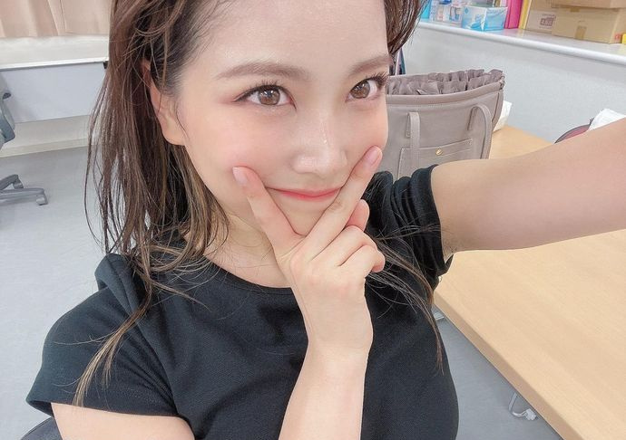 白间美瑠（白間美瑠、Miru Shiroma）资料图片简介插图