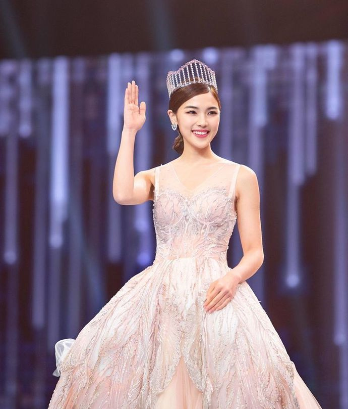 Jovane彭嘉伊资料图片简介插图3 Jovane彭嘉伊资料图片简介插图3