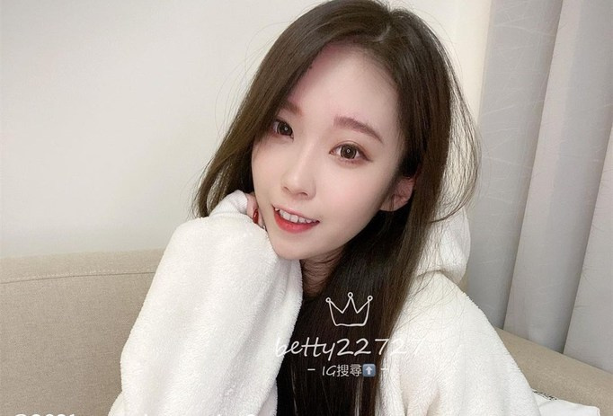 萱萱儿(赖旻萱)资料图片简介插图 萱萱儿(赖旻萱)资料图片简介插图