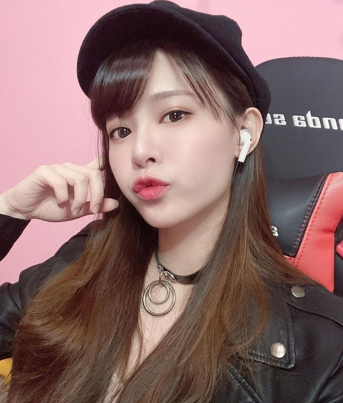 Vivi林芝衣资料图片简介插图2