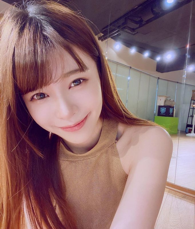 Vivi林芝衣资料图片简介插图4