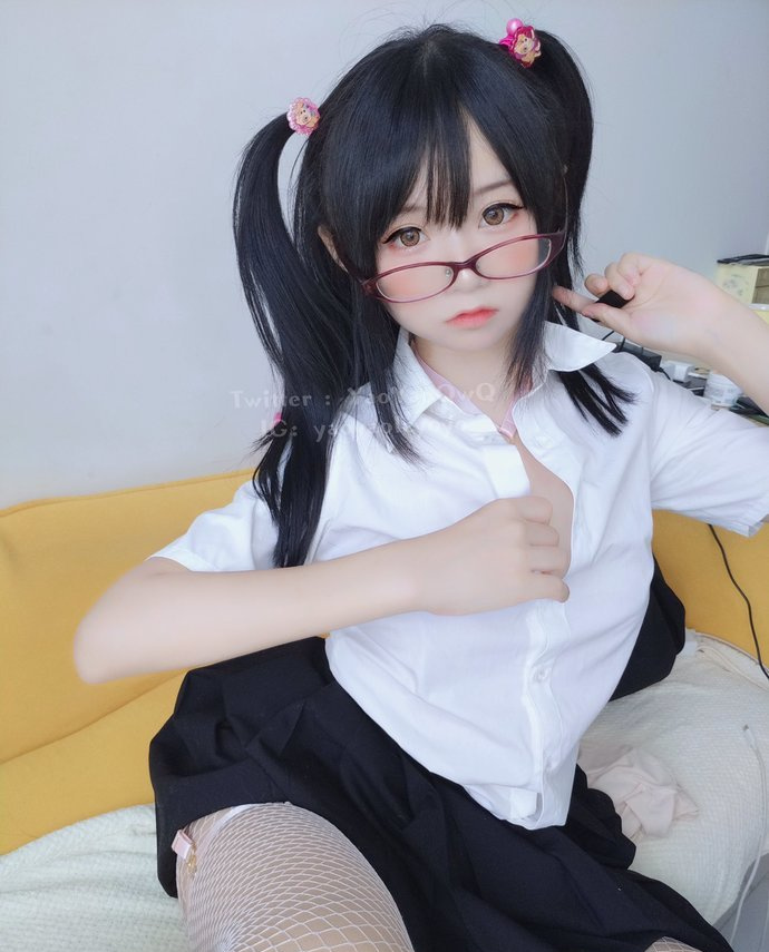 摇摇乐yoyo（软妹摇摇乐w）资料图片简介插图1