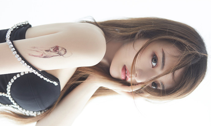 衣衣Rola(罗衣力)资料图片简介插图