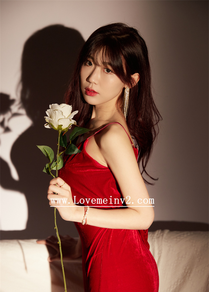 闫娜资料图片简介插图2