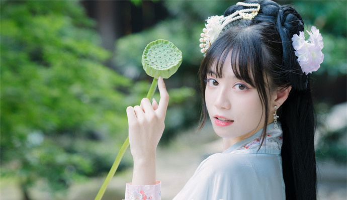 网红模特贰加六个人资料图片及简介插图