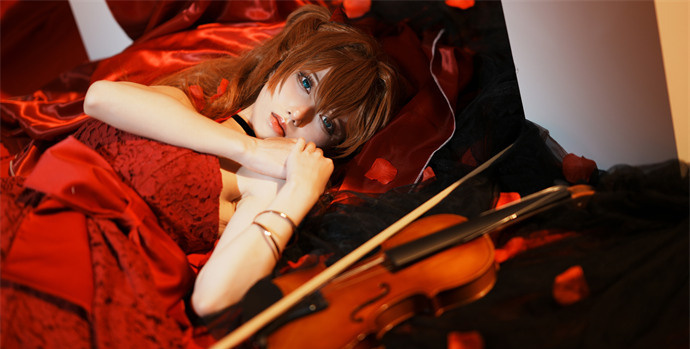 动漫博主炭烤莉莉黑个人资料图片及简介插图