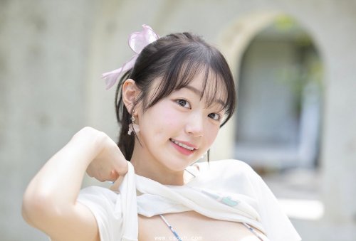 白花にあ（ 白花妮亚）