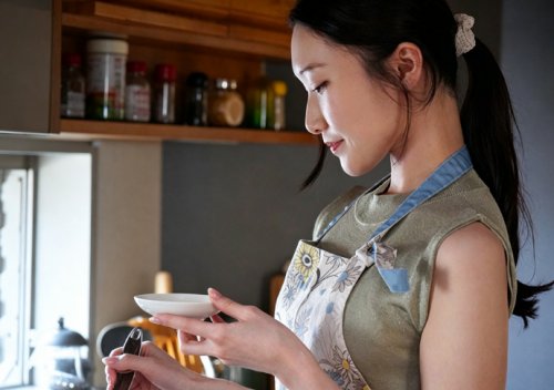 白戸すずか（白户铃香）