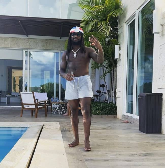   达尔文库克身体