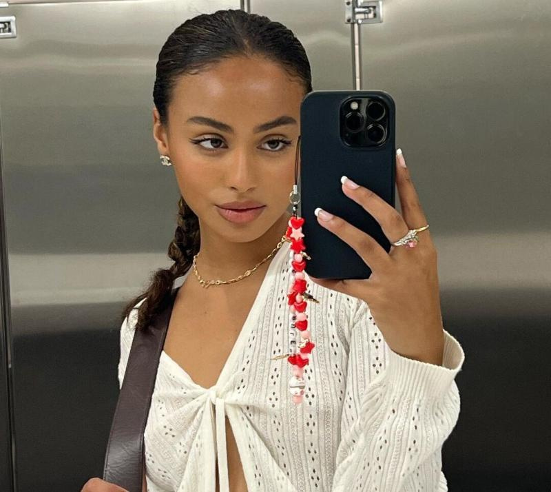  丹妮拉·帕金斯