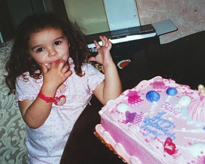 年轻的恩雅·乌曼佐