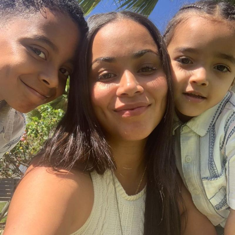  劳伦伦敦和她的孩子们