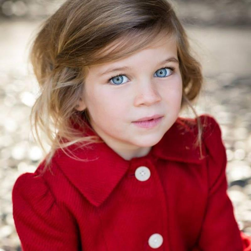 年轻的雷根·雷沃德