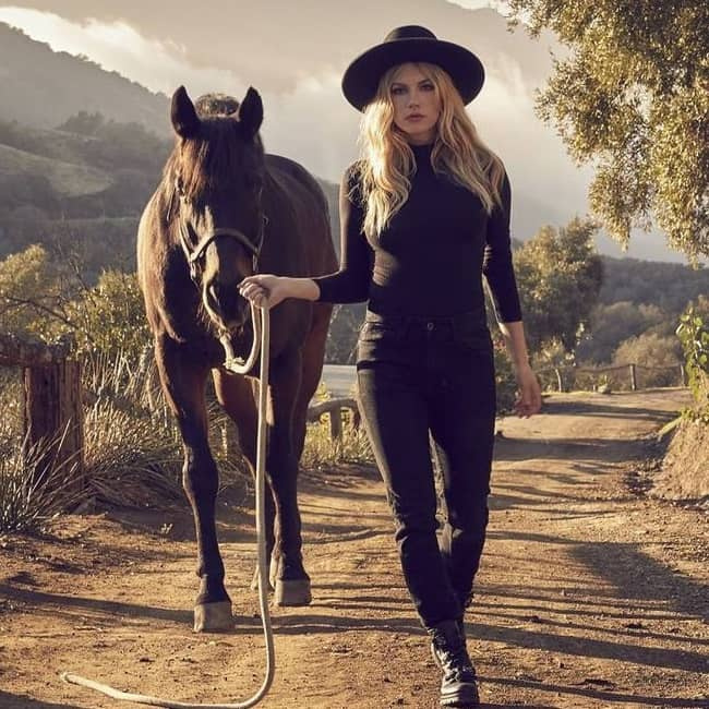   凯瑟琳·温尼克